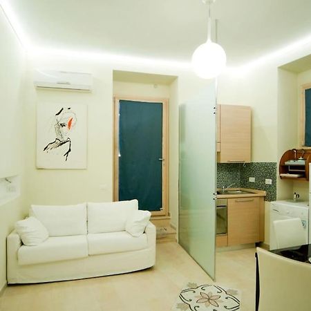 ローマSilenzioso Monolocale In Zona Parioliアパートメント エクステリア 写真